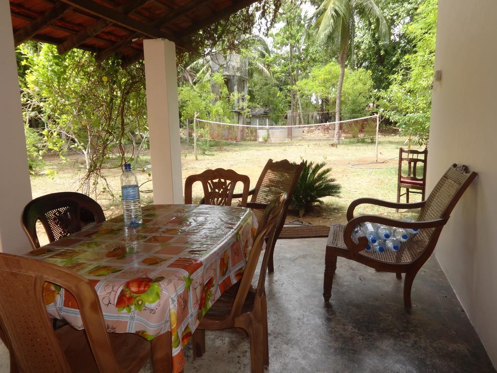 Neem Beach House Hotel Trincomalee Exterior photo