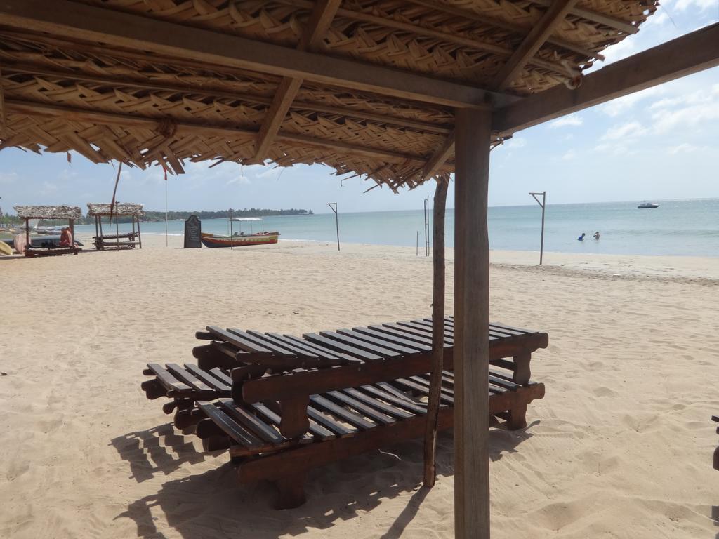 Neem Beach House Trincomalee Exterior photo