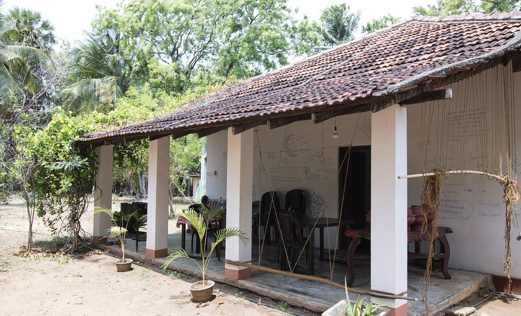 Neem Beach House Hotel Trincomalee Exterior photo