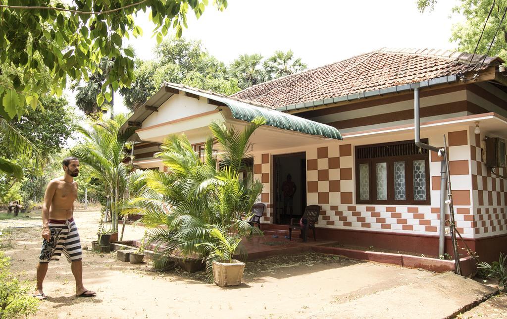 Neem Beach House Hotel Trincomalee Exterior photo