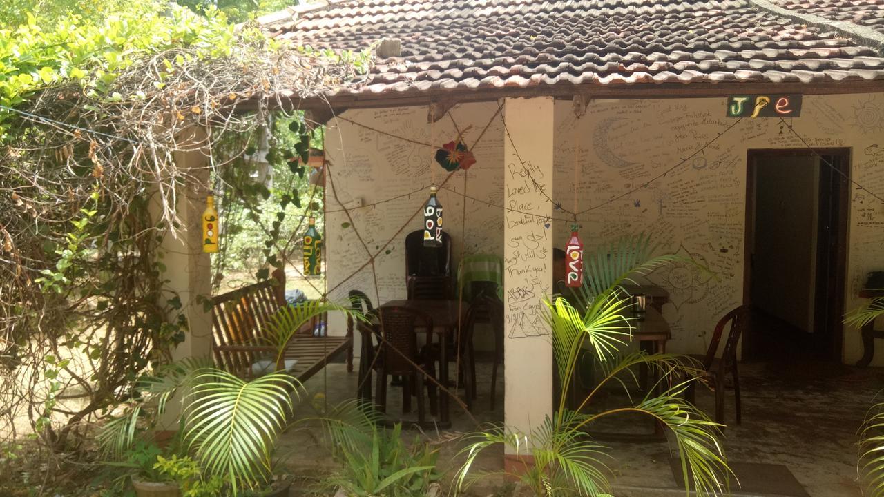 Neem Beach House Trincomalee Exterior photo